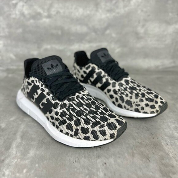 Adidas Leopard Sneaker Size 8 - Picture 3 of 12